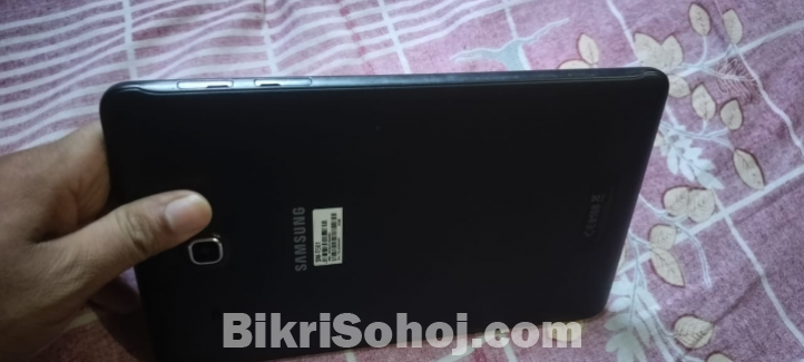 Samsung Galaxy smt561